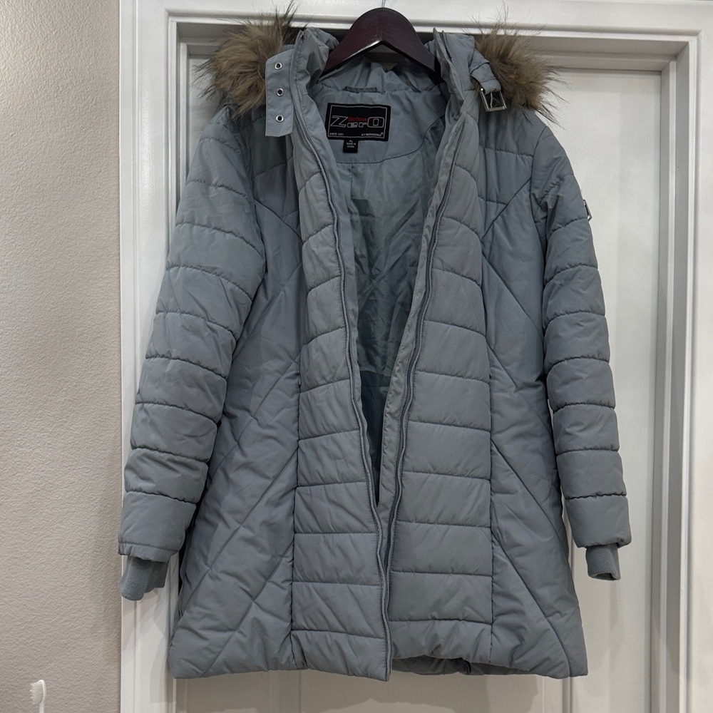 Rothschild Women's Gray Puffer Coat with Fur Hood
